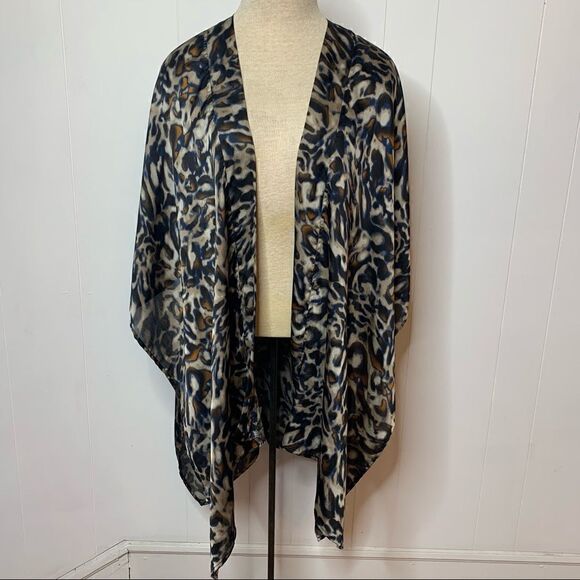 Leopard Print Wrap Ruana Chicos Brown Tan Blue OSFA One Size Poncho - Picture 1 of 8